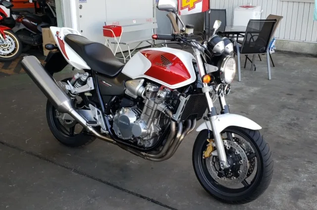 HONDA CB1300SF